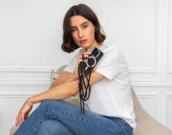 Bandoulière Universelle Amovible Longueur Ajustable Noire Force Case -Force Mobility Shop fcbandblack 03 frlen 1